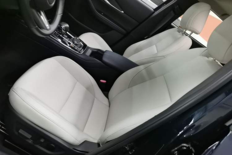 Used Mazda CX-30 EV 2021 Pure Electric Deluxe Edition Left Front Seat