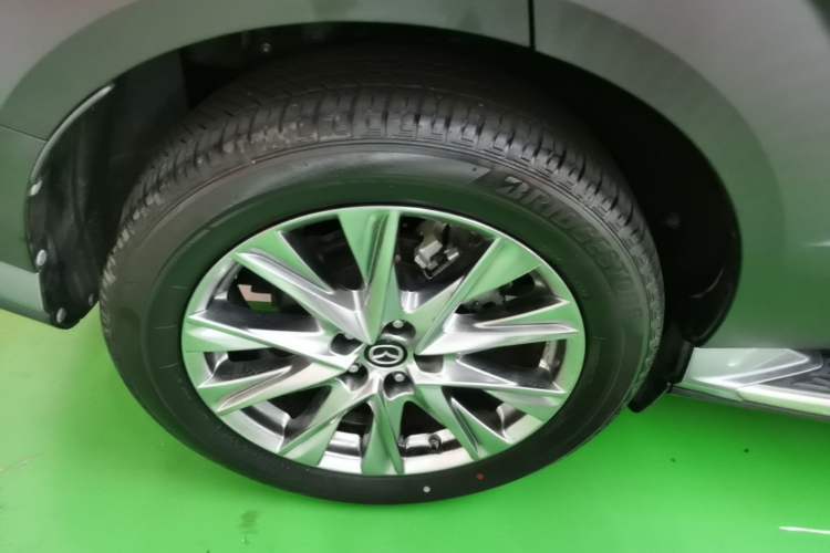 Used Mazda CX-30 EV 2021 Pure Electric Deluxe Edition Right Rear Wheel Hub