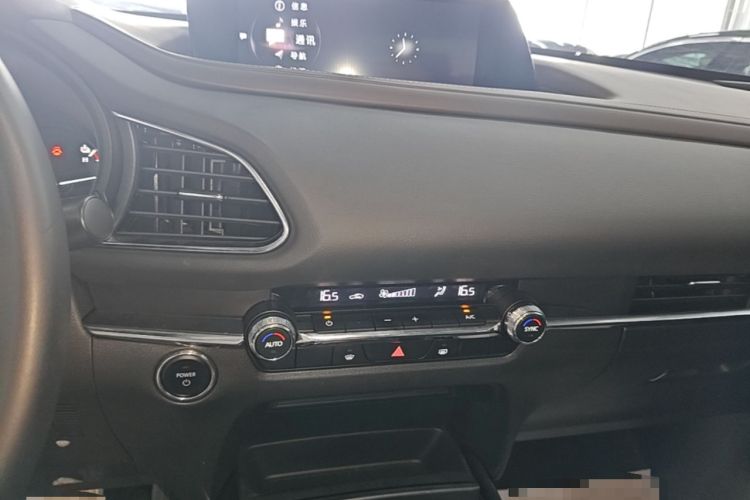 Used Mazda CX-30 EV 2021 Pure Electric Deluxe Edition Audio And AC Panel