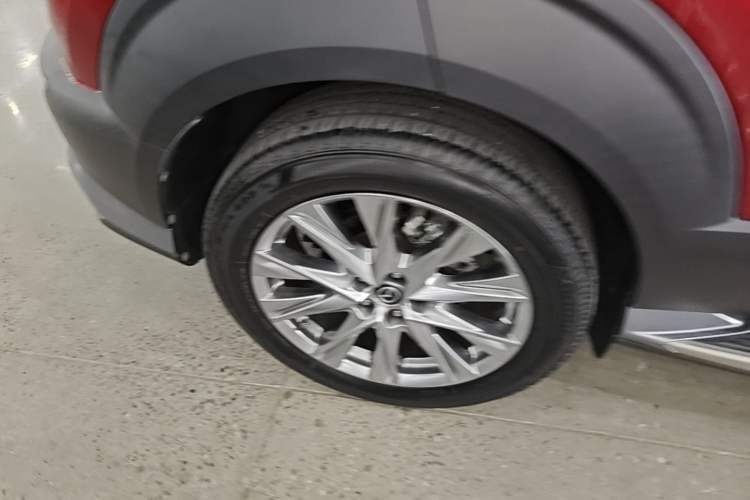 Used Mazda CX-30 EV 2021 Pure Electric Deluxe Edition Right Rear Wheel Hub