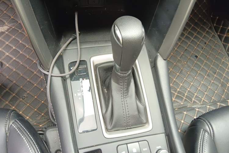 Used Mazda CX-4 2016 2.0L Automatic 2WD Blue Sky Dynamic Edition Gear Lever