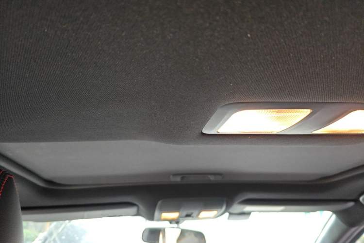 Used Mazda CX-4 2016 2.0L Automatic 2WD Blue Sky Dynamic Edition Headliner