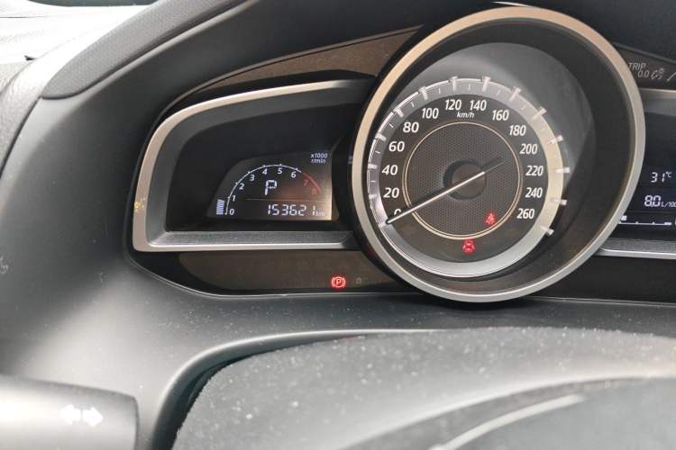 Used Mazda CX-4 2016 2.0L Automatic 2WD Blue Sky Dynamic Edition Odometer Close Up