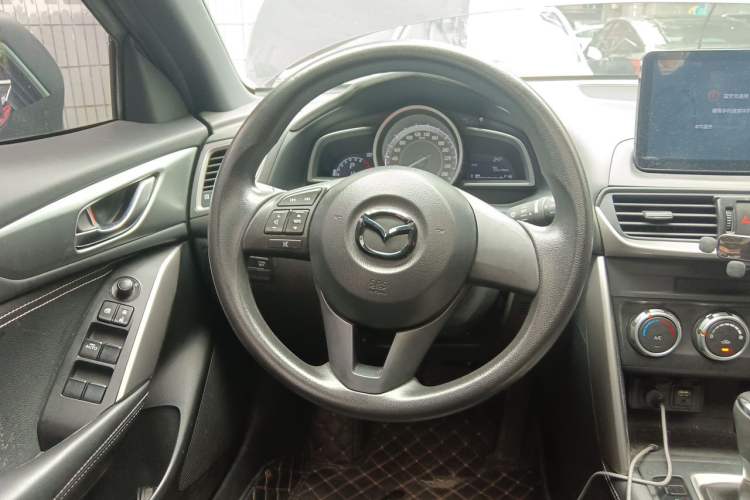 Used Mazda CX-4 2016 2.0L Automatic 2WD Blue Sky Dynamic Edition Steering Wheel