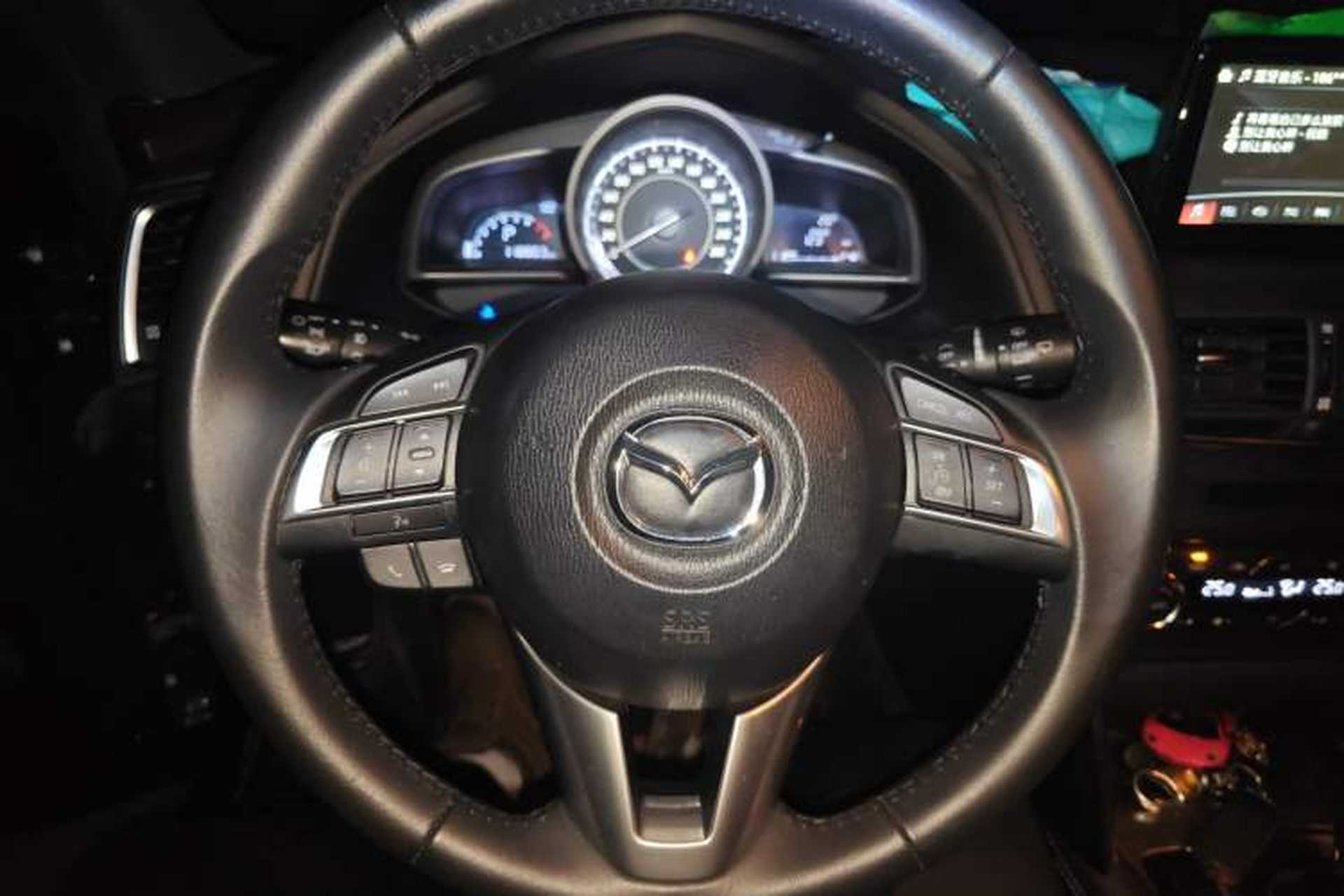 Used Mazda CX-4 2016 2.0L Automatic 2WD Blue Sky Luxury Edition Steering Wheel