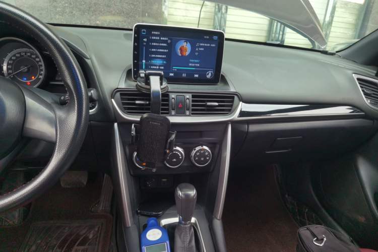 Used Mazda CX-4 2016 2.0L Automatic 2WD Blue Sky Dynamic Edition Audio And AC Panel