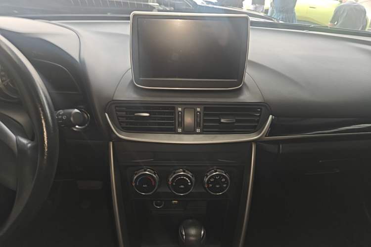 Used Mazda CX-4 2016 2.0L Automatic 2WD Blue Sky Dynamic Edition Audio And AC Panel