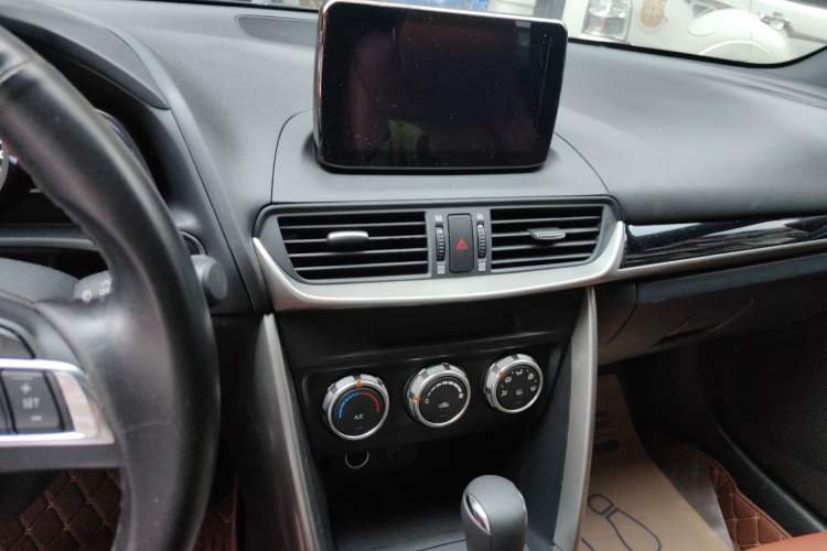 Used Mazda CX-4 2016 2.0L Automatic 2WD Blue Sky Luxury Edition Audio And AC Panel