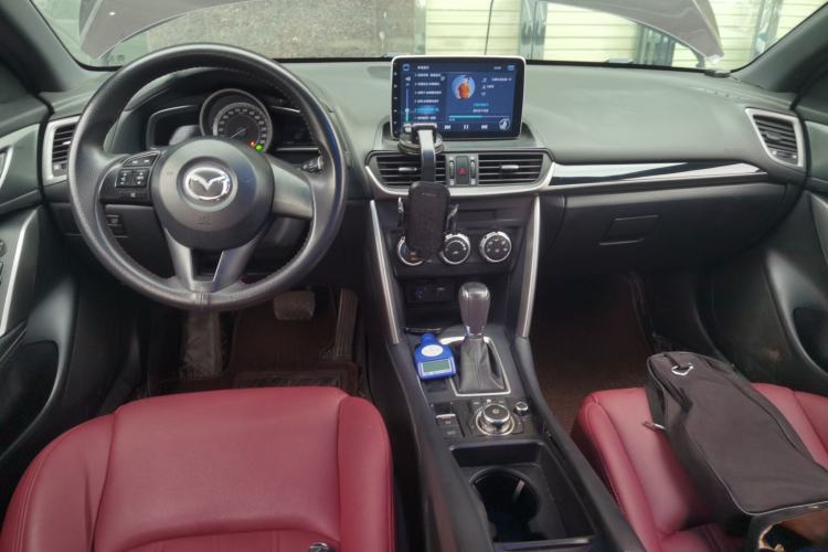 Used Mazda CX-4 2016 2.0L Automatic 2WD Blue Sky Dynamic Edition Center Console