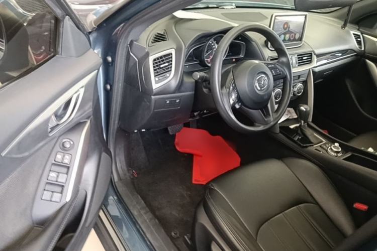 Used Mazda CX-4 2016 2.0L Automatic 2WD Blue Sky Dynamic Edition Driver Seat