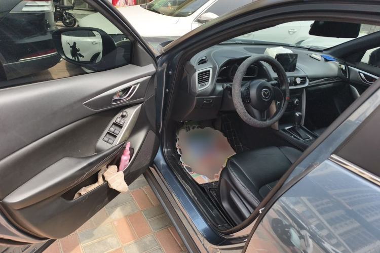 Used Mazda CX-4 2016 2.0L Automatic Two-Wheel Drive Blue Sky Exploration Edition Driver Seat