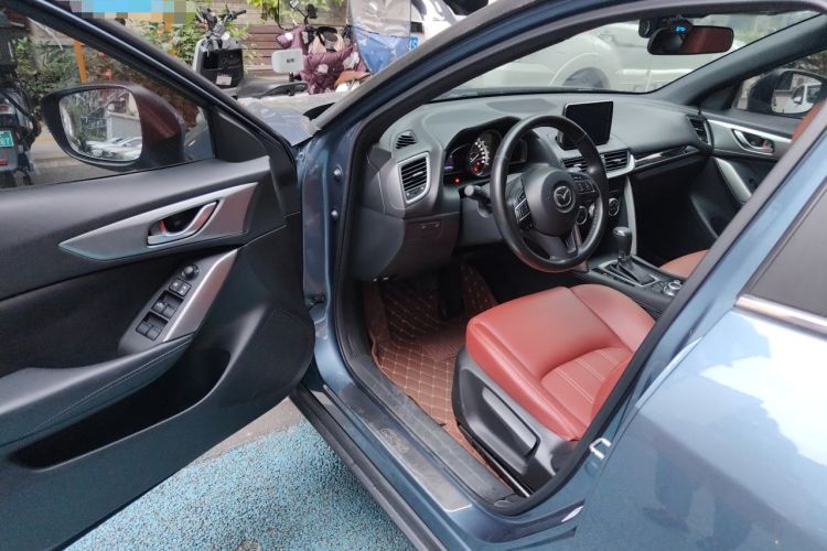 Used Mazda CX-4 2016 2.0L Automatic 2WD Blue Sky Luxury Edition Driver Seat