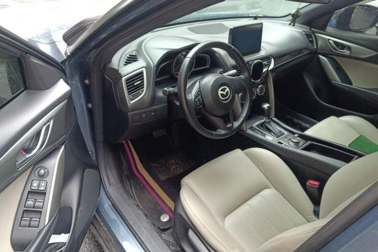 Used Mazda CX-4 2016 2.0L Automatic 2WD Blue Sky Dynamic Edition Driver Seat