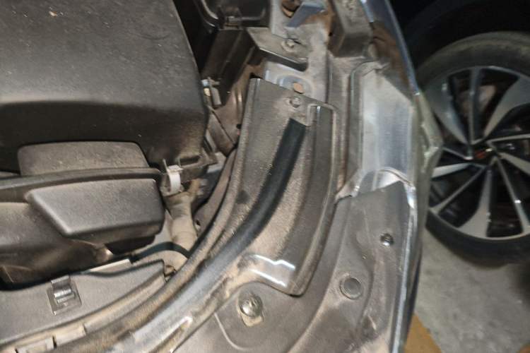 Used Mazda CX-4 2016 2.0L Automatic 2WD Blue Sky Luxury Edition Engine Bay Left