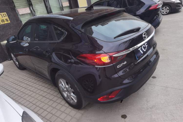 Used Mazda CX-4 2016 2.0L Automatic 2WD Blue Sky Dynamic Edition Exterior 2