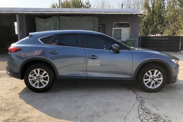 Used Mazda CX-4 2016 2.0L Automatic 2WD Blue Sky Luxury Edition Exterior 3