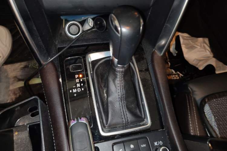Used Mazda CX-4 2016 2.0L Automatic 2WD Blue Sky Luxury Edition Gear Lever