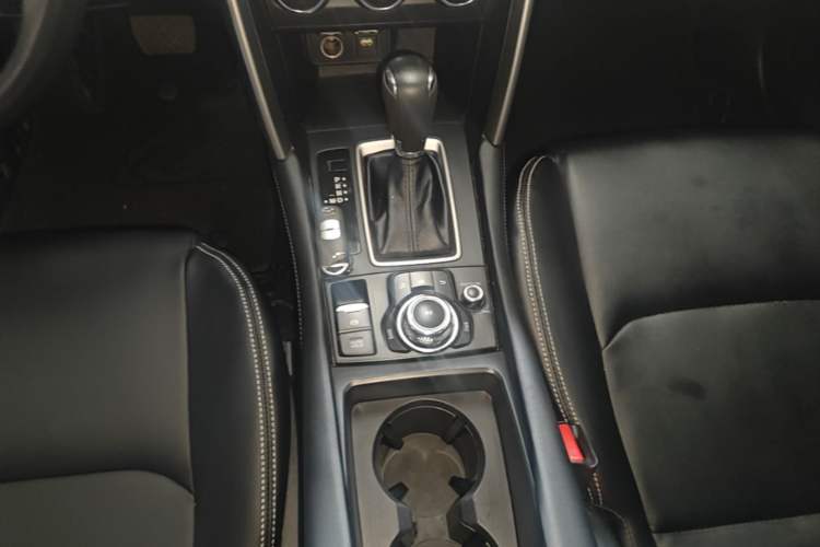 Used Mazda CX-4 2016 2.0L Automatic 2WD Blue Sky Dynamic Edition Gear Lever