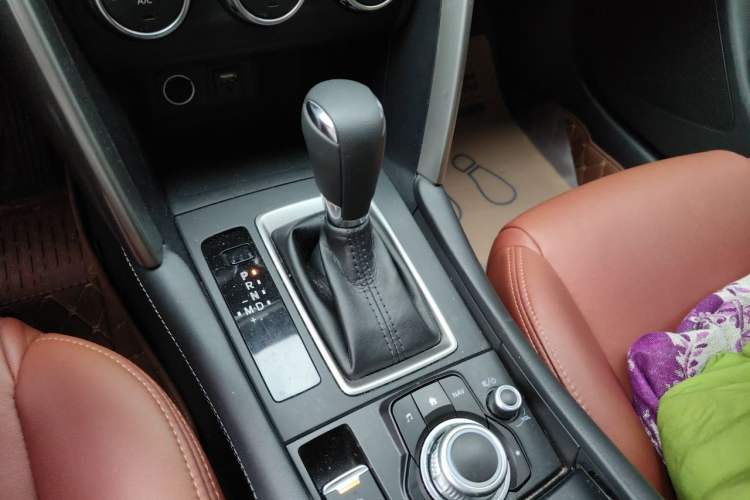 Used Mazda CX-4 2016 2.0L Automatic 2WD Blue Sky Luxury Edition Gear Lever
