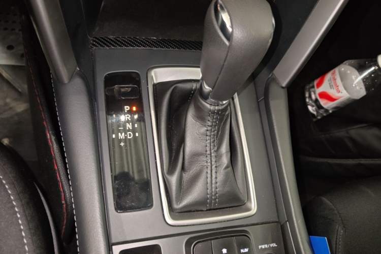 Used Mazda CX-4 2016 2.0L Automatic 2WD Blue Sky Dynamic Edition Gear Lever