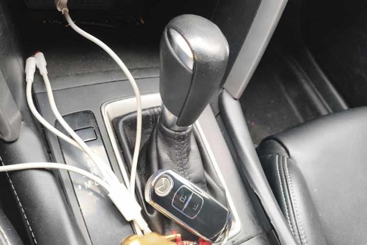 Used Mazda CX-4 2016 2.0L Automatic 2WD Blue Sky Dynamic Edition Gear Lever