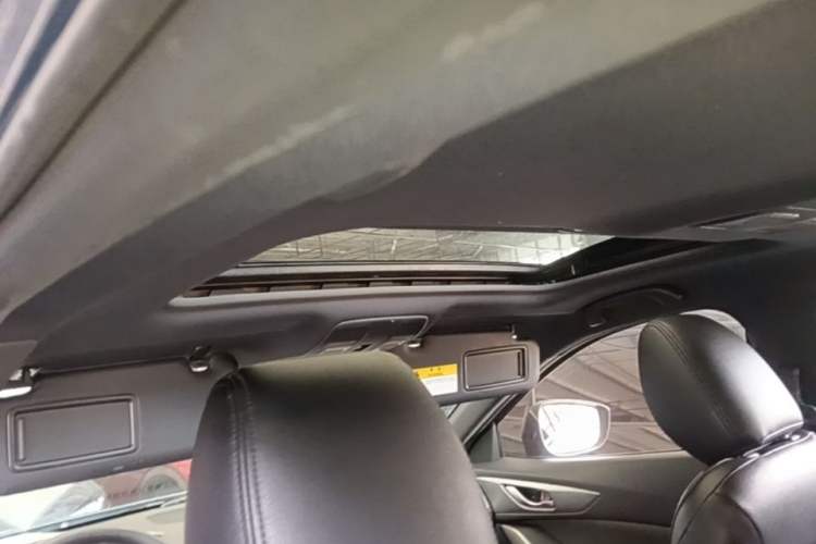 Used Mazda CX-4 2016 2.0L Automatic 2WD Blue Sky Dynamic Edition Headliner