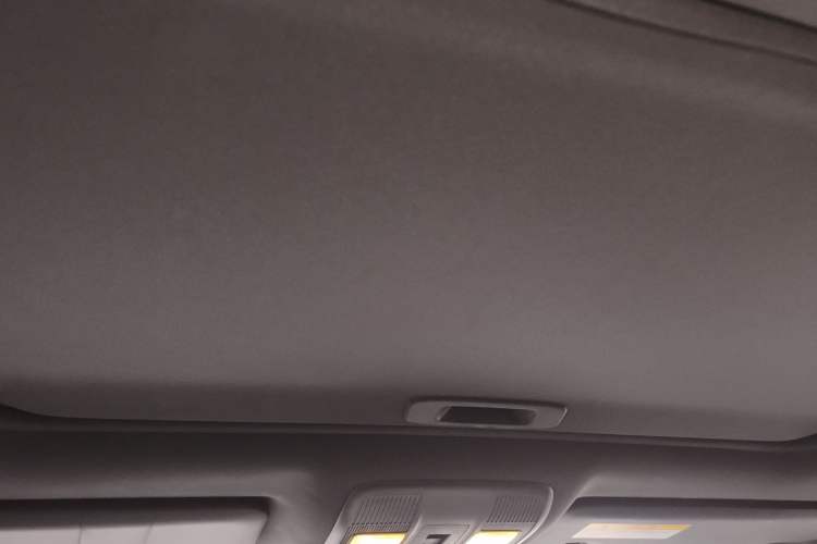 Used Mazda CX-4 2016 2.0L Automatic 2WD Blue Sky Dynamic Edition Headliner
