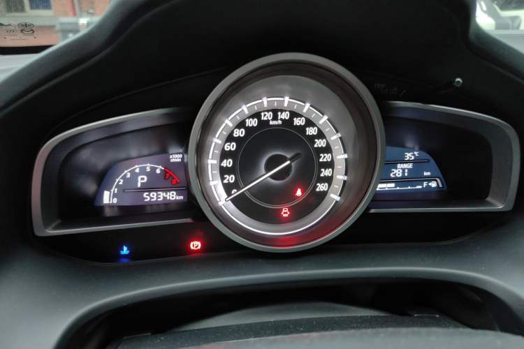 Used Mazda CX-4 2016 2.0L Automatic 2WD Blue Sky Luxury Edition Instrument Cluster