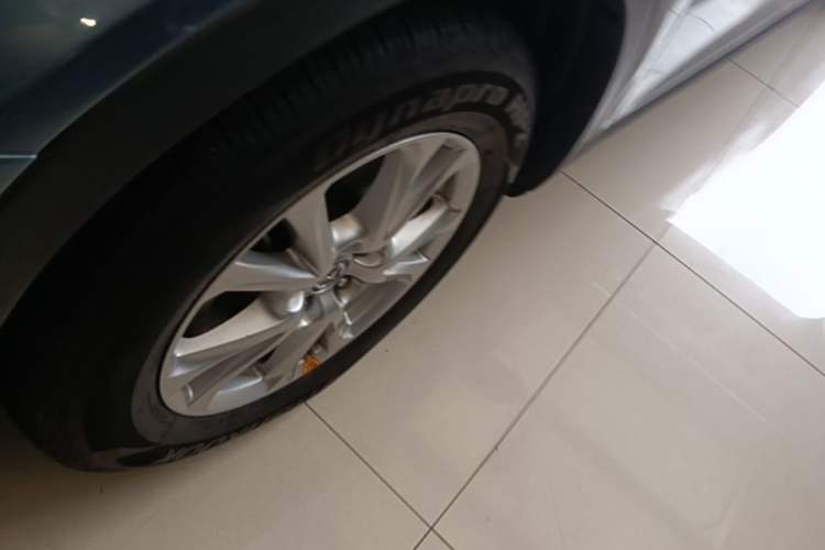 Used Mazda CX-4 2016 2.0L Automatic 2WD Blue Sky Dynamic Edition Left Front Wheel Hub
