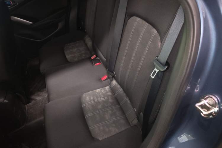 Used Mazda CX-4 2016 2.0L Automatic 2WD Blue Sky Dynamic Edition Left Rear Seat