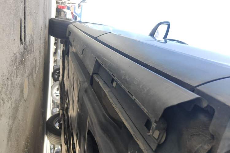 Used Mazda CX-4 2016 2.0L Automatic 2WD Blue Sky Dynamic Edition Left Side Sill