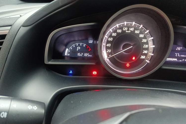 Used Mazda CX-4 2016 2.0L Automatic 2WD Blue Sky Dynamic Edition Odometer Close Up