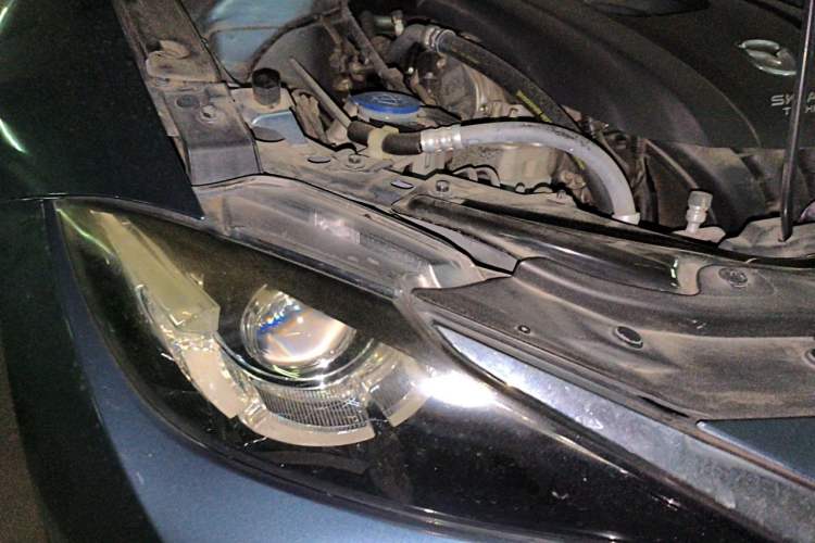 Used Mazda CX-4 2016 2.0L Automatic 2WD Blue Sky Dynamic Edition Right Front Headlight