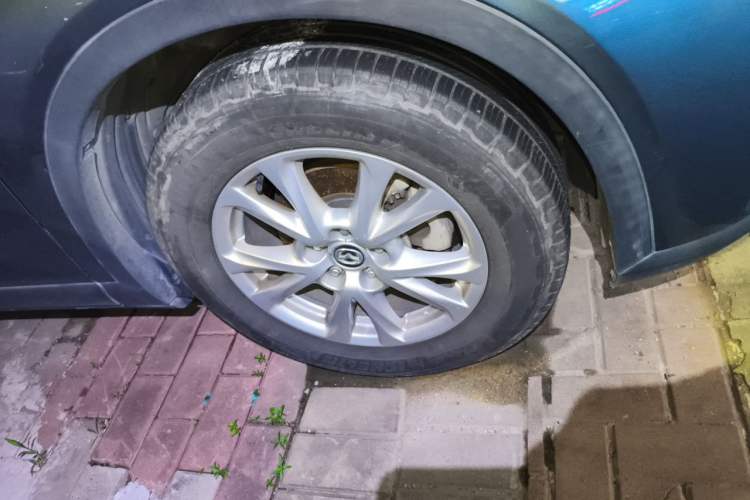 Used Mazda CX-4 2016 2.0L Automatic 2WD Blue Sky Dynamic Leather Edition Right Front Wheel Hub