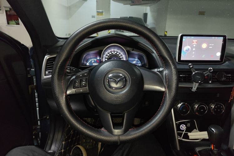 Used Mazda CX-4 2016 2.0L Automatic 2WD Blue Sky Dynamic Edition Steering Wheel