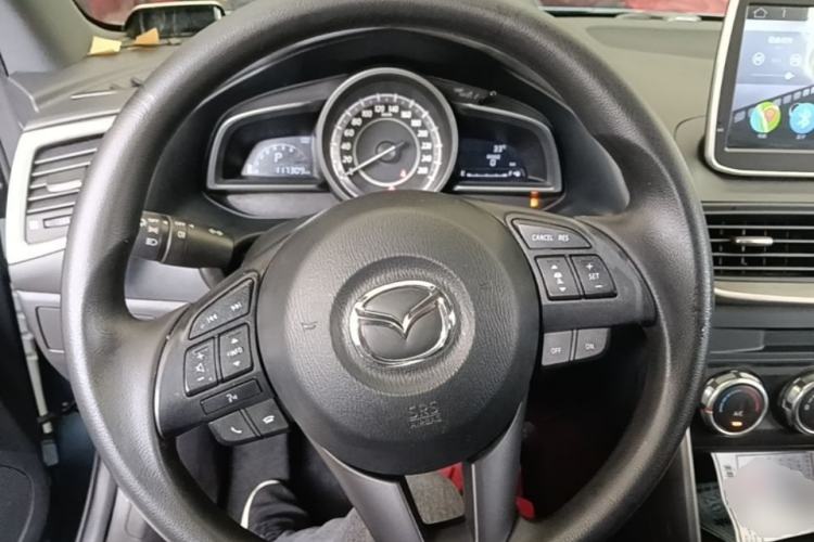 Used Mazda CX-4 2016 2.0L Automatic 2WD Blue Sky Dynamic Edition Steering Wheel