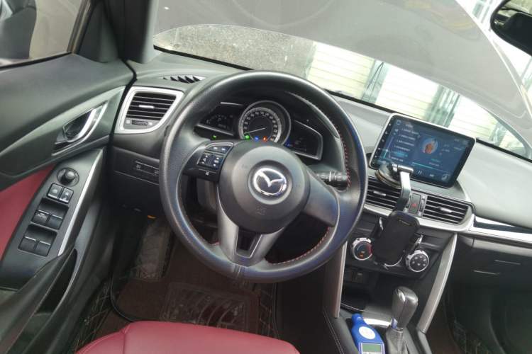 Used Mazda CX-4 2016 2.0L Automatic 2WD Blue Sky Dynamic Edition Steering Wheel