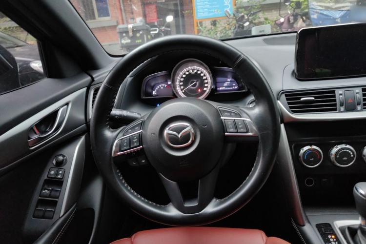 Used Mazda CX-4 2016 2.0L Automatic 2WD Blue Sky Luxury Edition Steering Wheel