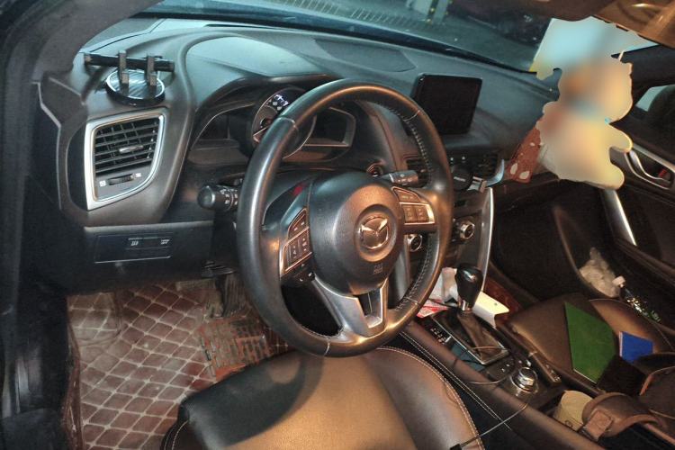 Used Mazda CX-4 2016 2.0L Automatic 2WD Blue Sky Luxury Edition Steering Wheel