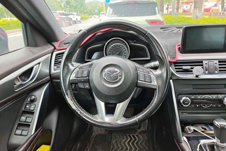 Used Mazda CX-4 2016 2.0L Automatic 2WD Blue Sky Luxury Edition Steering Wheel