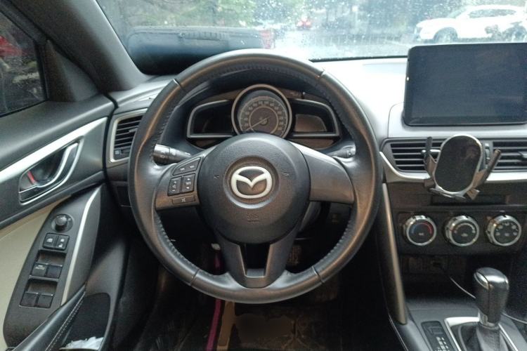 Used Mazda CX-4 2016 2.0L Automatic 2WD Blue Sky Dynamic Edition Steering Wheel