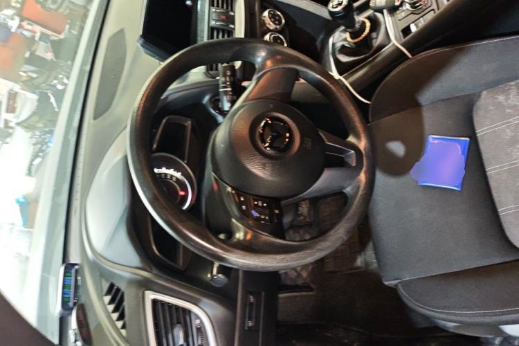 Used Mazda CX-4 2016 2.0L Manual Two-Wheel Drive Blue Sky Dynamic Edition Steering Wheel