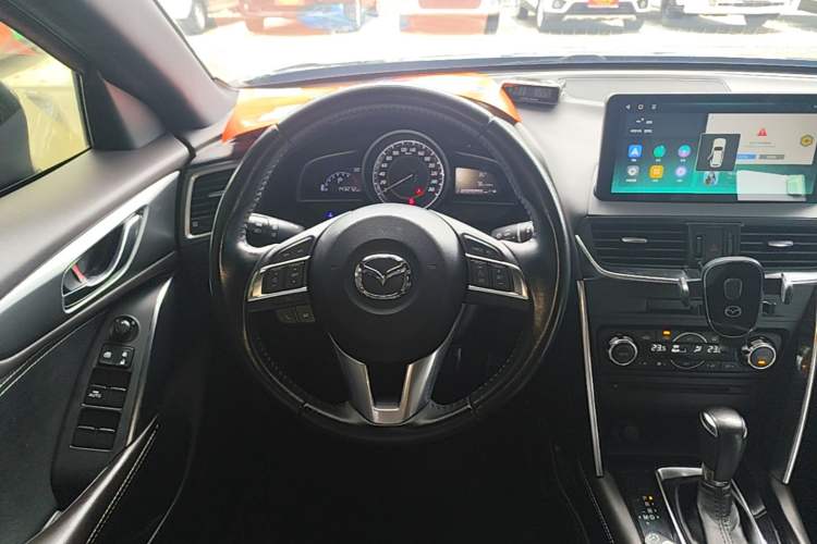 Used Mazda CX-4 2016 2.0L Automatic 2WD Blue Sky Luxury Edition Steering Wheel