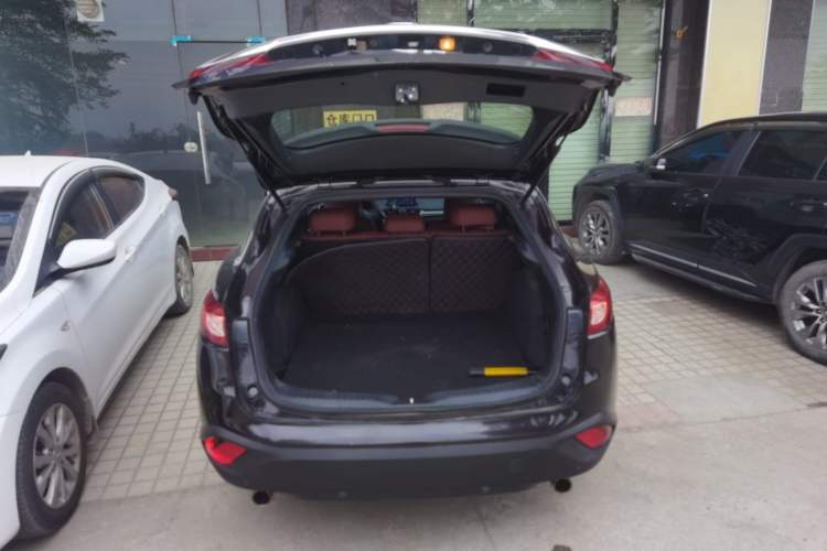 Used Mazda CX-4 2016 2.0L Automatic 2WD Blue Sky Dynamic Edition Trunk