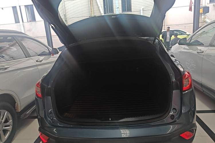 Used Mazda CX-4 2016 2.0L Automatic 2WD Blue Sky Dynamic Edition Trunk