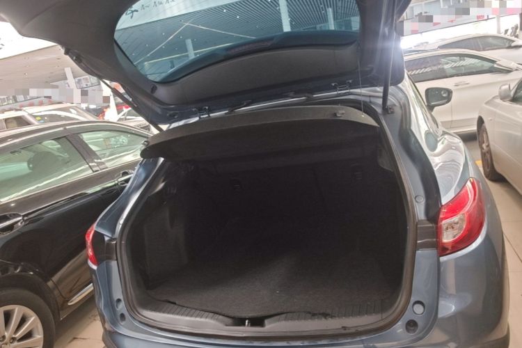 Used Mazda CX-4 2016 2.0L Automatic 2WD Blue Sky Dynamic Edition Trunk