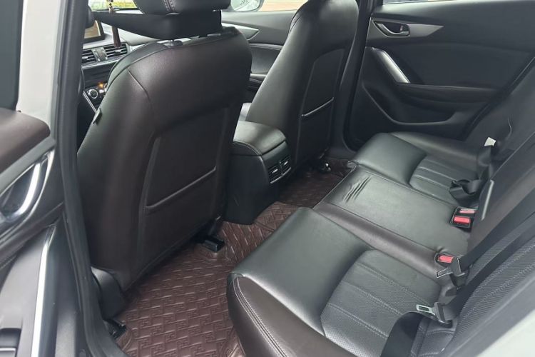 Used Mazda CX-4 2016 2.0L Automatic 2WD Blue Sky Luxury Edition Interior 2