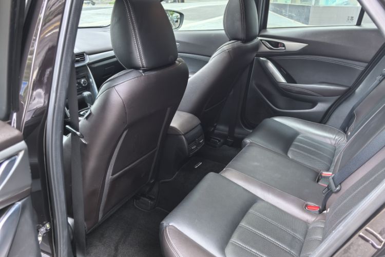Used Mazda CX-4 2016 2.5L Automatic 4x4 Sky Blue Passion Edition Interior 7