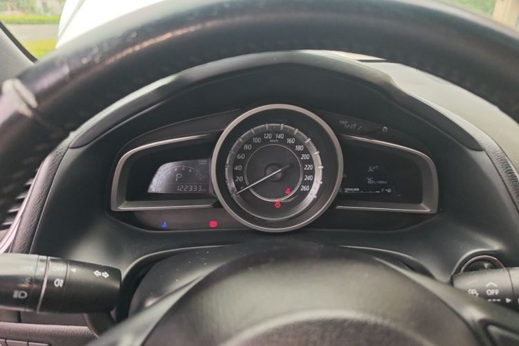 Used Mazda CX-4 2016 2.0L Automatic 2WD Blue Sky Dynamic Leather Edition Odometer Close Up