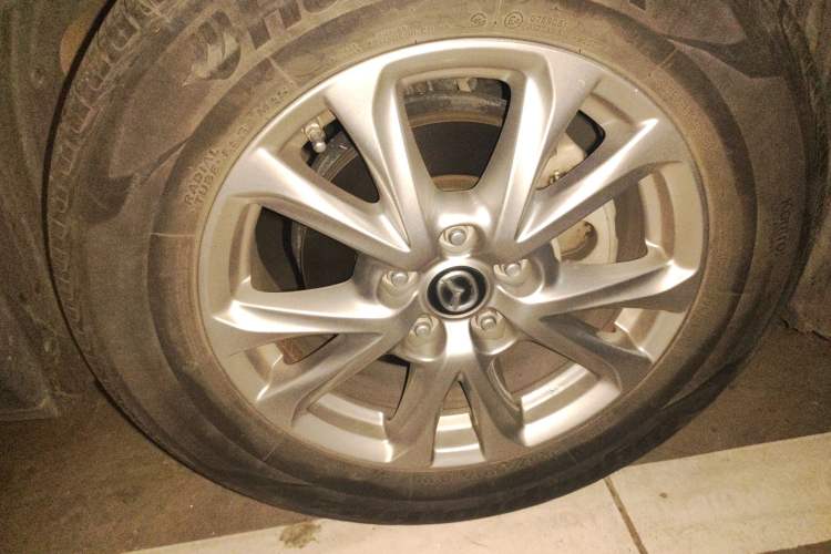 Used Mazda CX-4 2016 2.0L Automatic 2WD Blue Sky Dynamic Edition Right Front Wheel Hub
